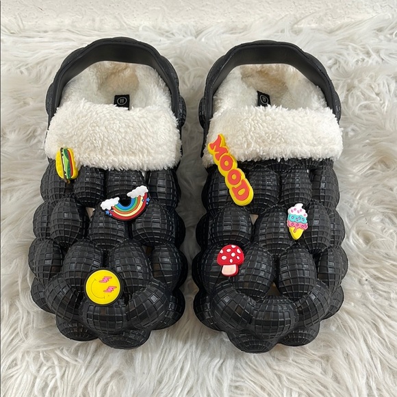 Wild Diva Shoes - WILD DIVA Lounge Unique Fleece Lined Black Bubble Clogs with Fun Charms Size 11